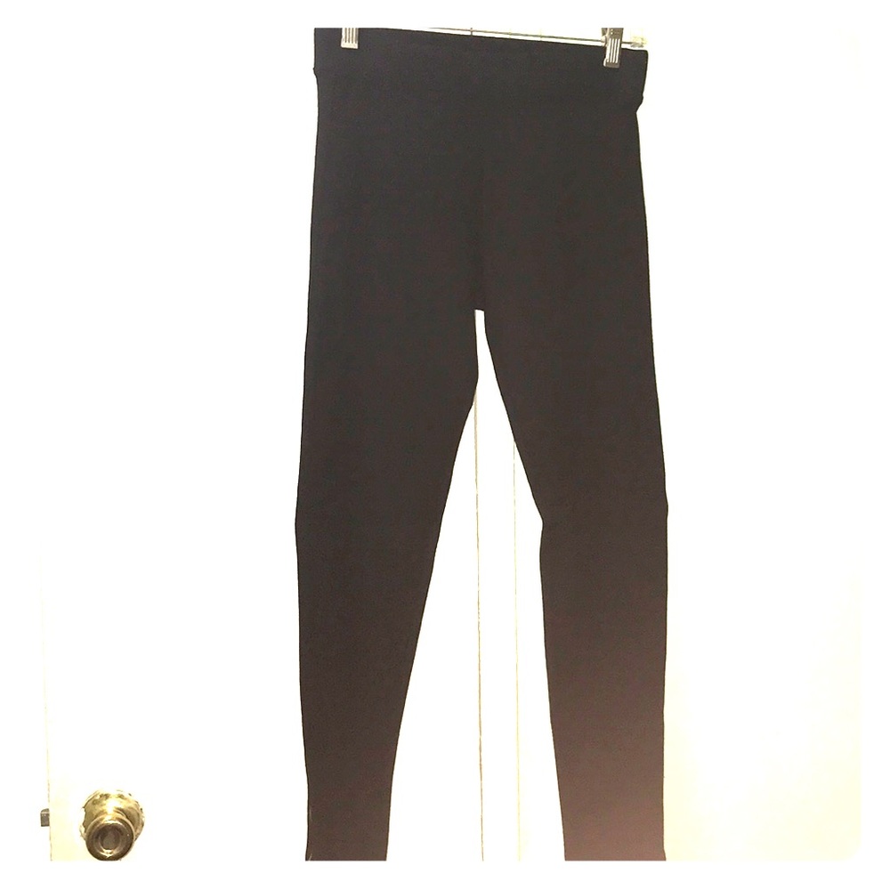 Black Leggings with Zipper Detail